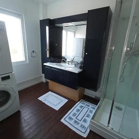 Hébergement de vacances La Mer, 50m De La *