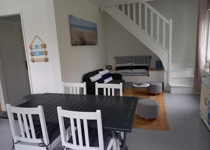 La Mer, 50m De La Saint-Germain-sur-Ay